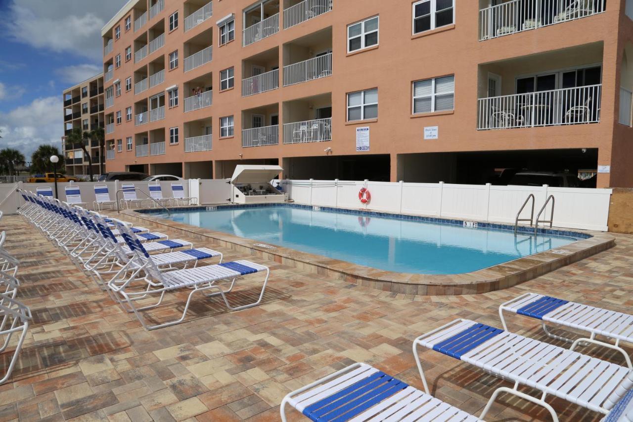 301 Beach Place Condos 圣徒皮特海滩 外观 照片