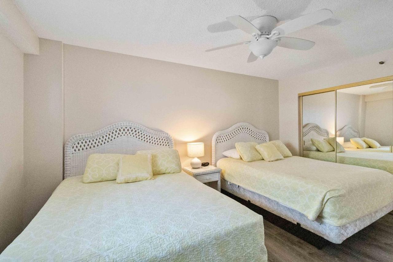 301 Beach Place Condos 圣徒皮特海滩 外观 照片