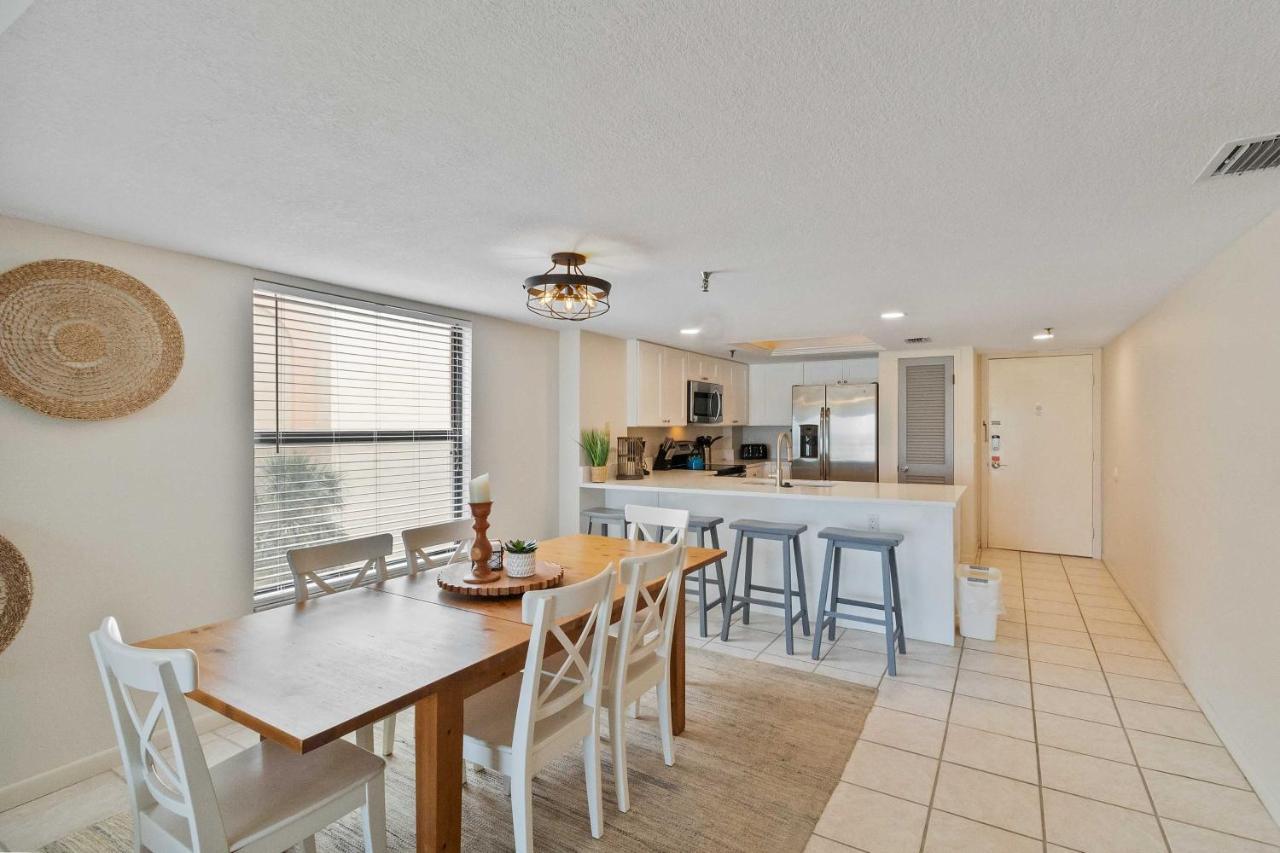 301 Beach Place Condos 圣徒皮特海滩 外观 照片